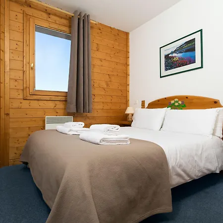 Madame Les Du Praz 라 플라뉴