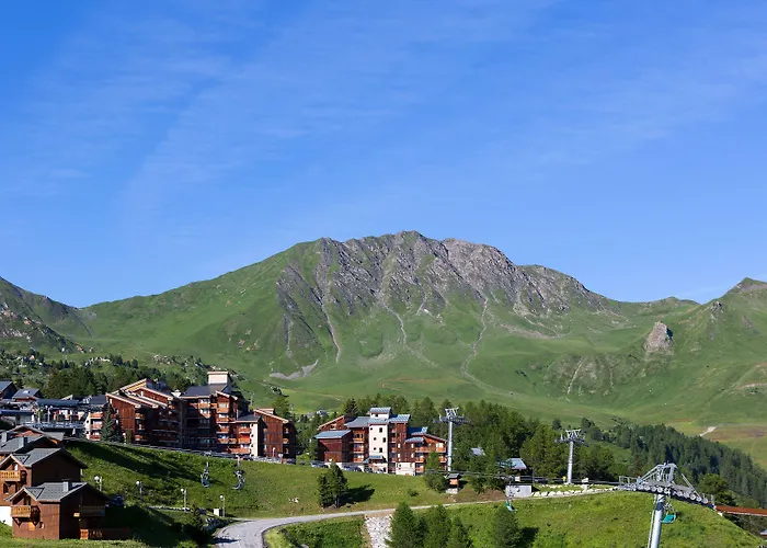 Madame Les Du Praz *