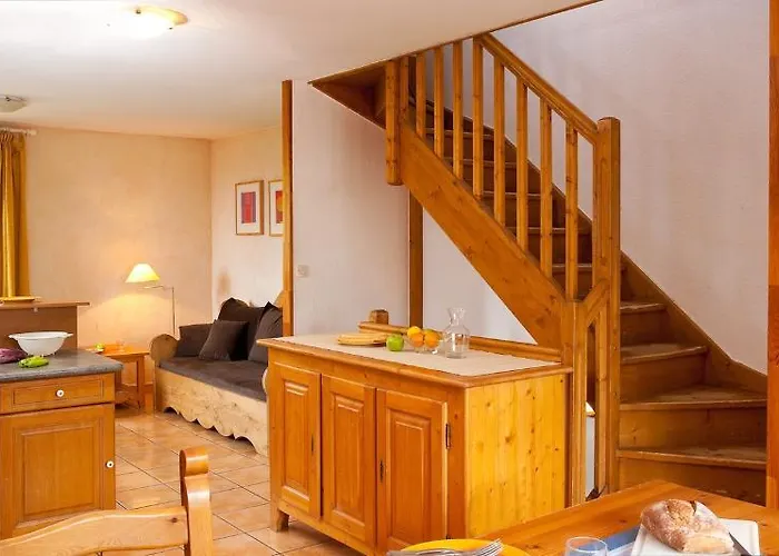 Madame Les Du Praz 샬레 라 플라뉴