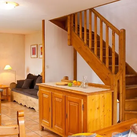 Madame Les Du Praz 샬레 라 플라뉴