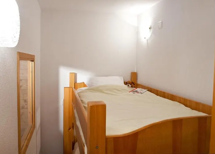 Madame Les Du Praz * 拉普拉涅